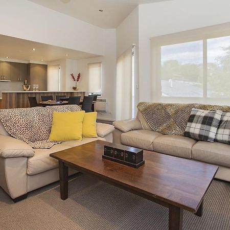 Northview 2 - Modern 2Br Townhouse L Lake View L Central Location L Spa Bath L Wifi Джиндабайн Екстериор снимка