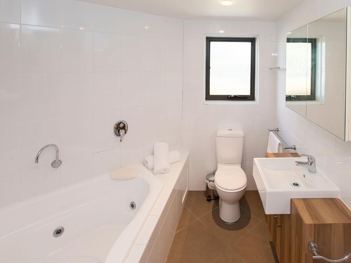 Northview 2 - Modern 2Br Townhouse L Lake View L Central Location L Spa Bath L Wifi Джиндабайн Екстериор снимка
